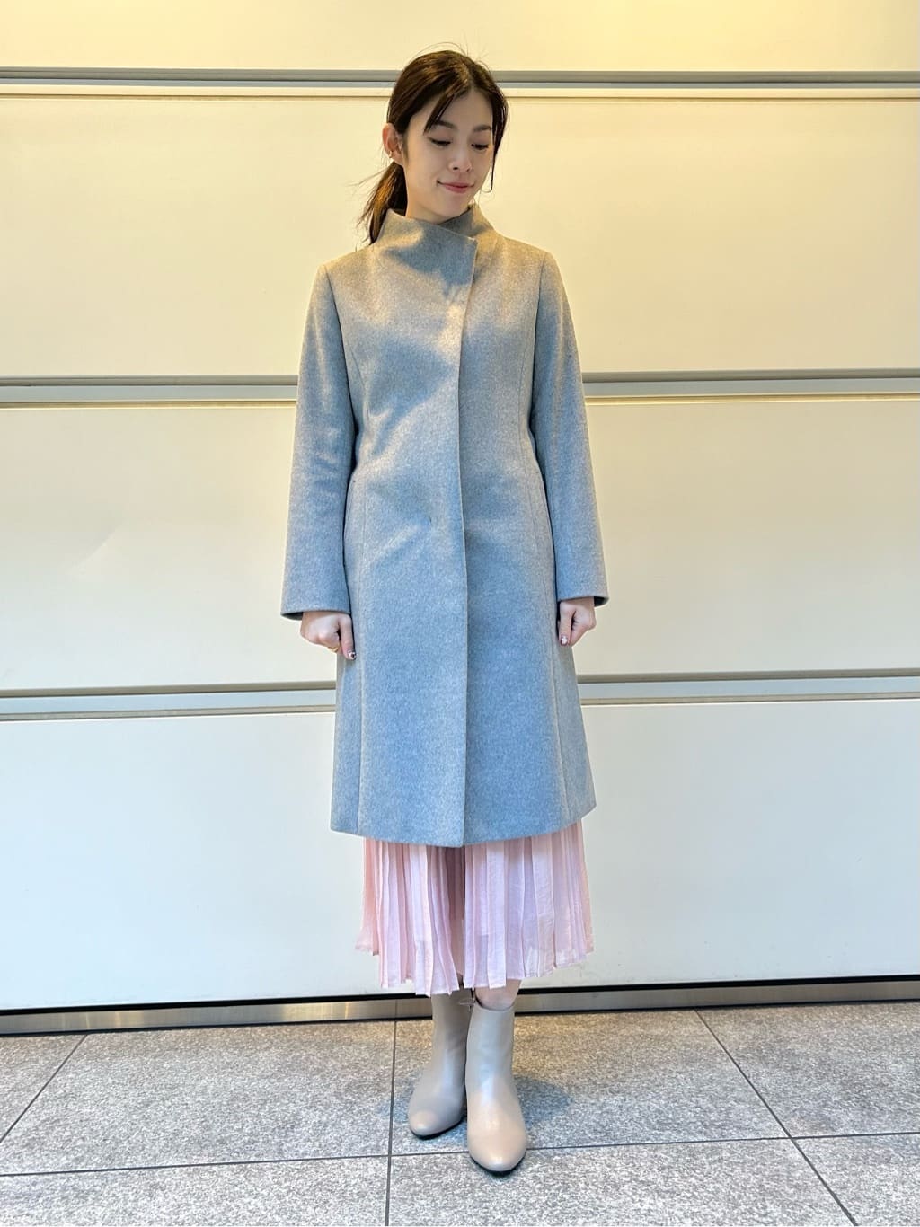 フジワラさんの「UNTITLED｜【日本製／2WAY衿】スタンドカラー ロングコート」を使ったコーディネート