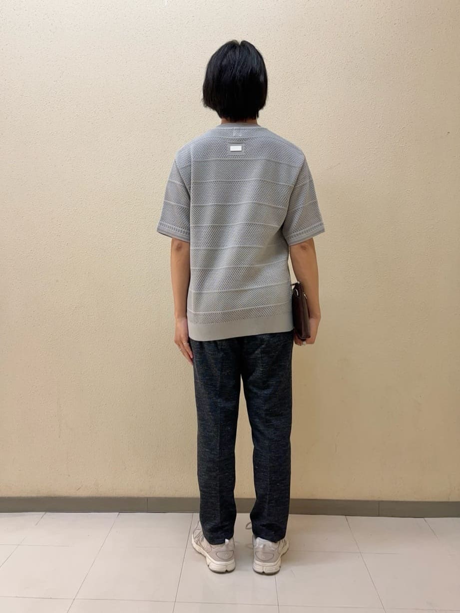 及川さんの「TAKEO KIKUCHI｜【尾州織】リネンブレンド メッシュパンツ」を使ったコーディネート