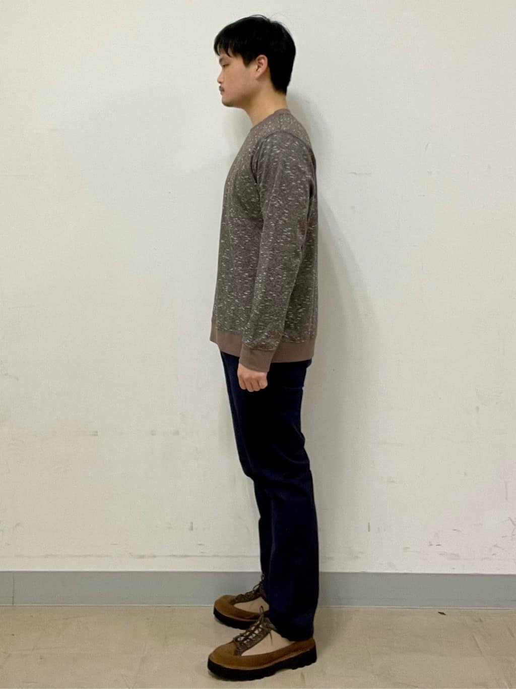 中村さんの「TAKEO KIKUCHI｜【Made in JAPAN】播州織 ヘリンボン ストレート パンツ」を使ったコーディネート