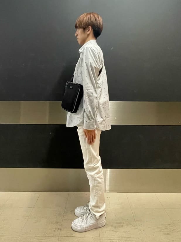 ゆうさんの「TAKEO KIKUCHI｜【Sサイズ～】ストレッチ デニム パンツ」を使ったコーディネート