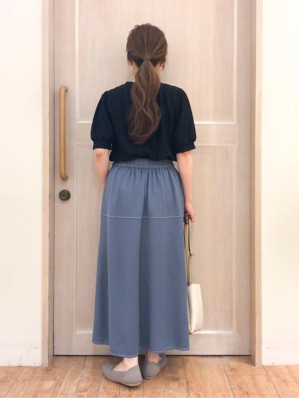 オリえもんさんの「SHOO･LA･RUE｜」を使ったコーディネート