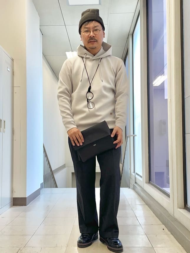 MAKOTO AIさんの「TAKEO KIKUCHI｜【2WAY】ショルダー クラッチバッグ」を使ったコーディネート