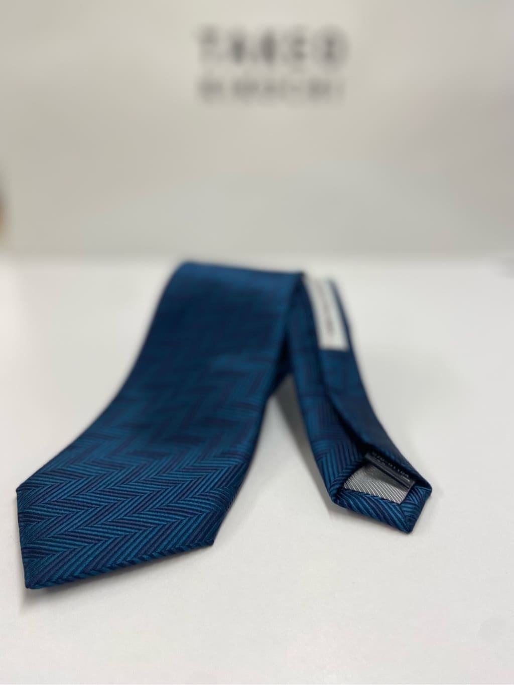 かたやまさんの「TAKEO KIKUCHI｜【Made in JAPAN】矢絣（やがすり）シルクネクタイ」を使ったコーディネート
