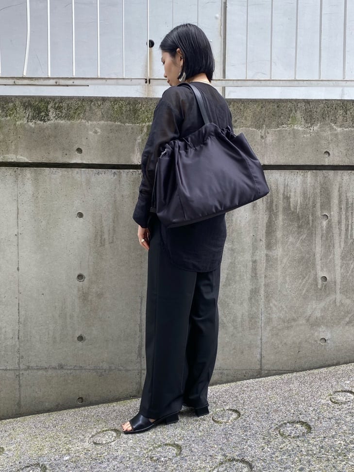 Uさんの「HIROKO HAYASHI｜LUINI SATINE（ルイーニ サティーネ）トートバッグ」を使ったコーディネート