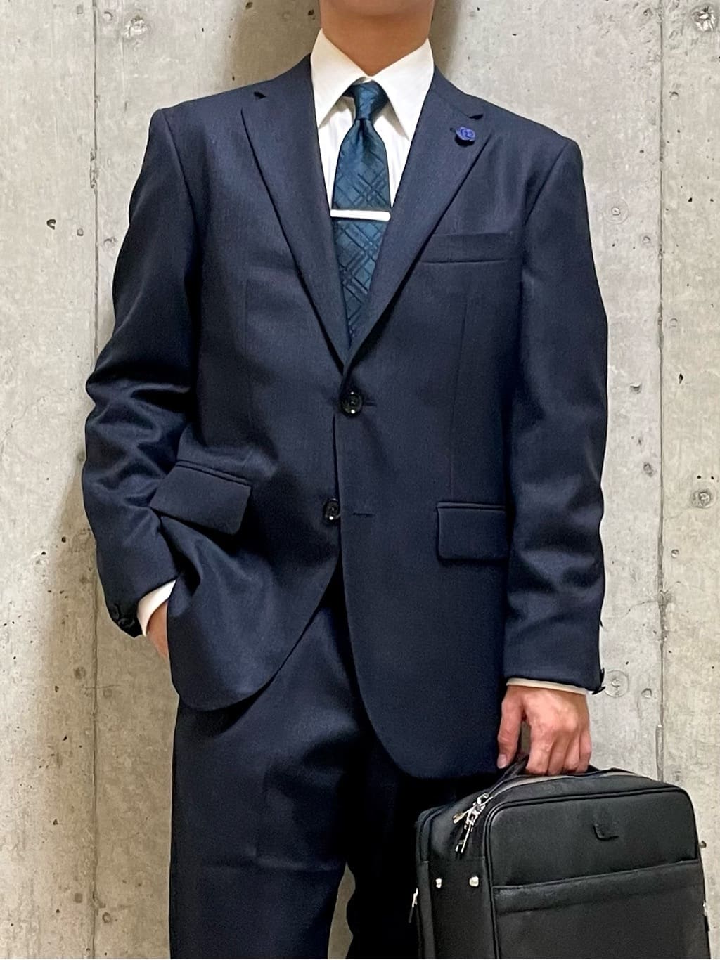 すずきさんの「TAKEO KIKUCHI｜ドビーストライプ ビジネス シャツ」を使ったコーディネート