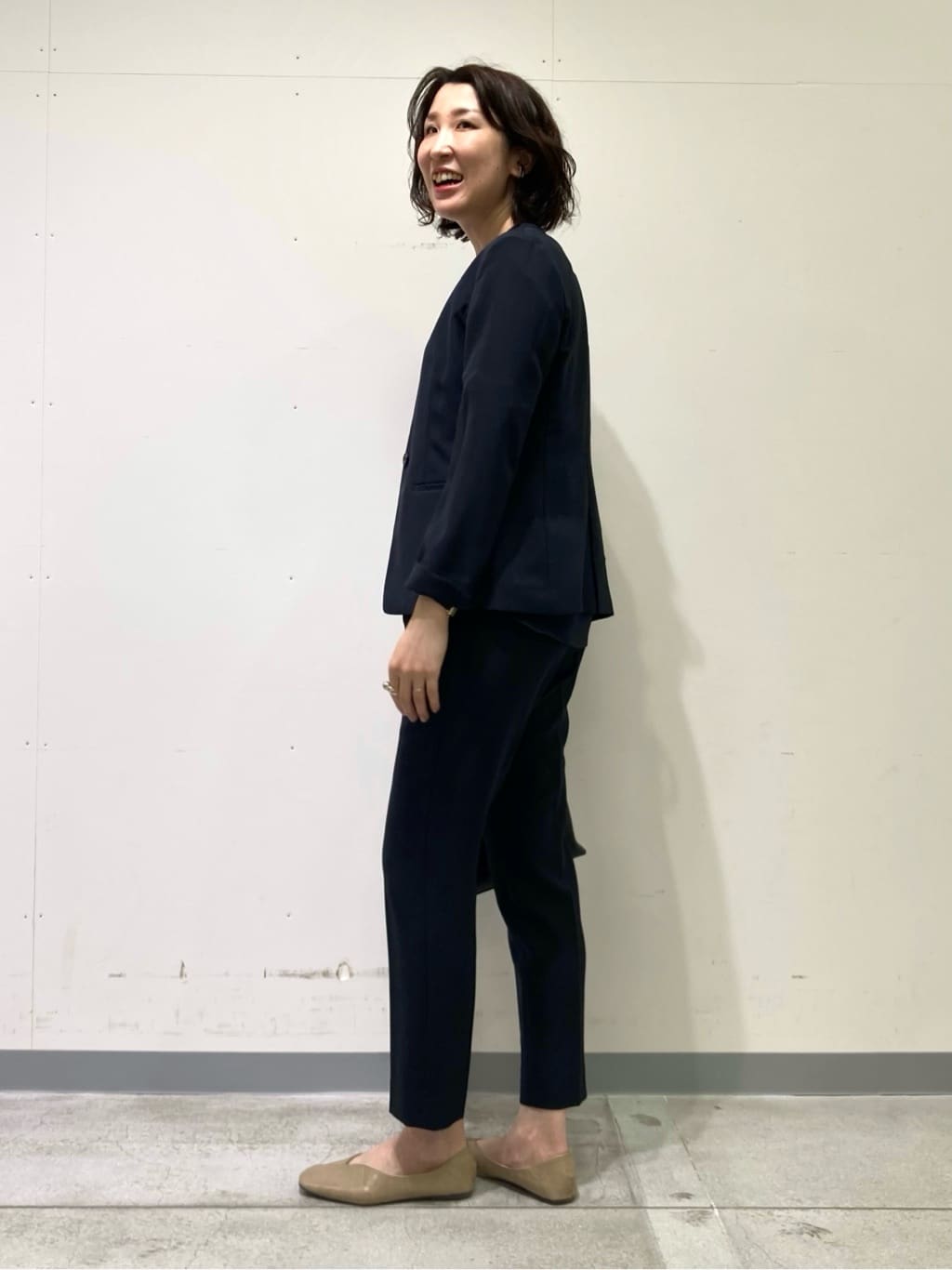 yuriさんの「INDIVI｜【洗える／UVケア／SETUP可能】ウール調キーネックブラウス」を使ったコーディネート