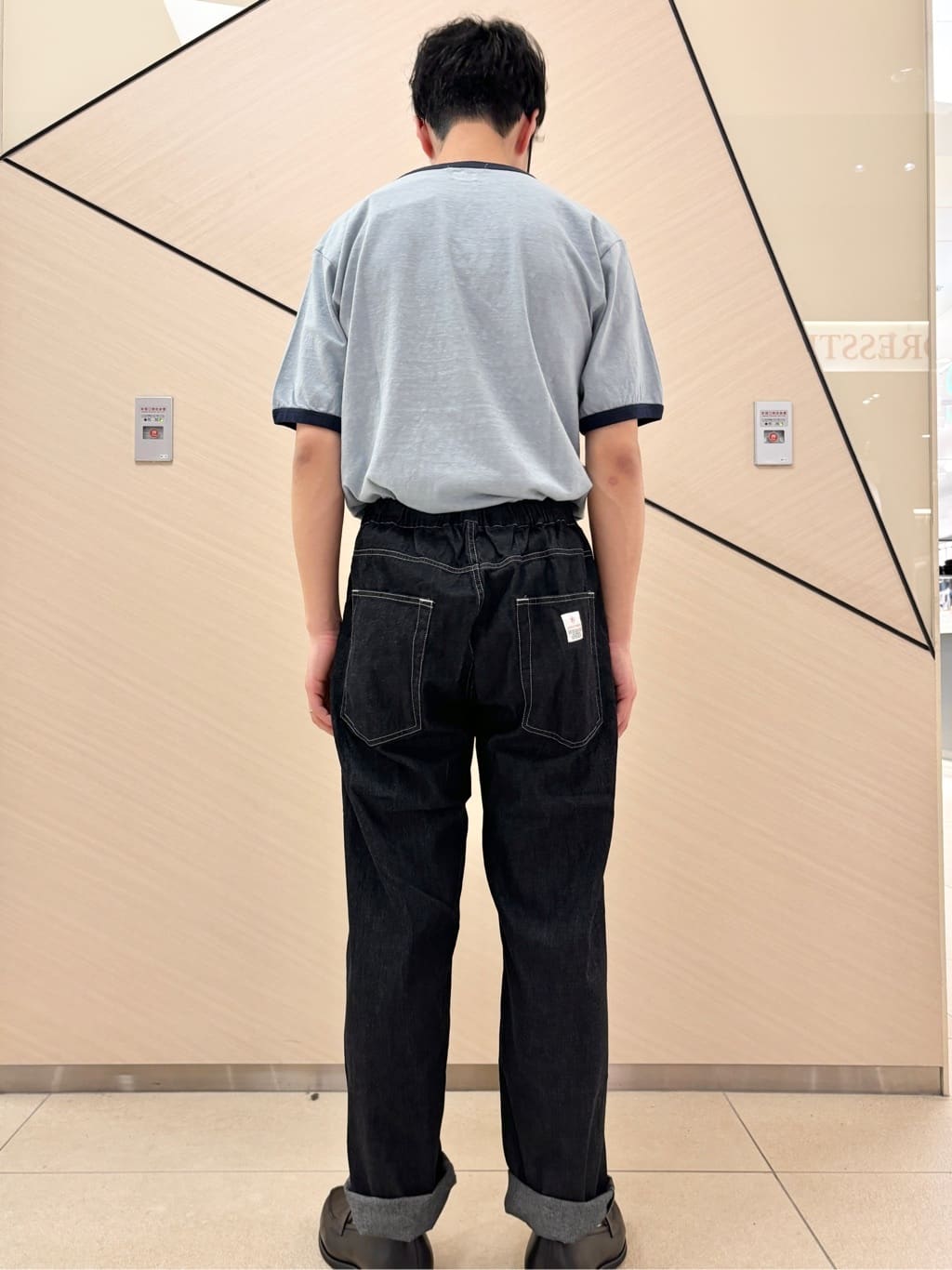 小山凌さんの「DRESSTERIOR｜【撥水加工/Safari5月号掲載】ローファー」を使ったコーディネート