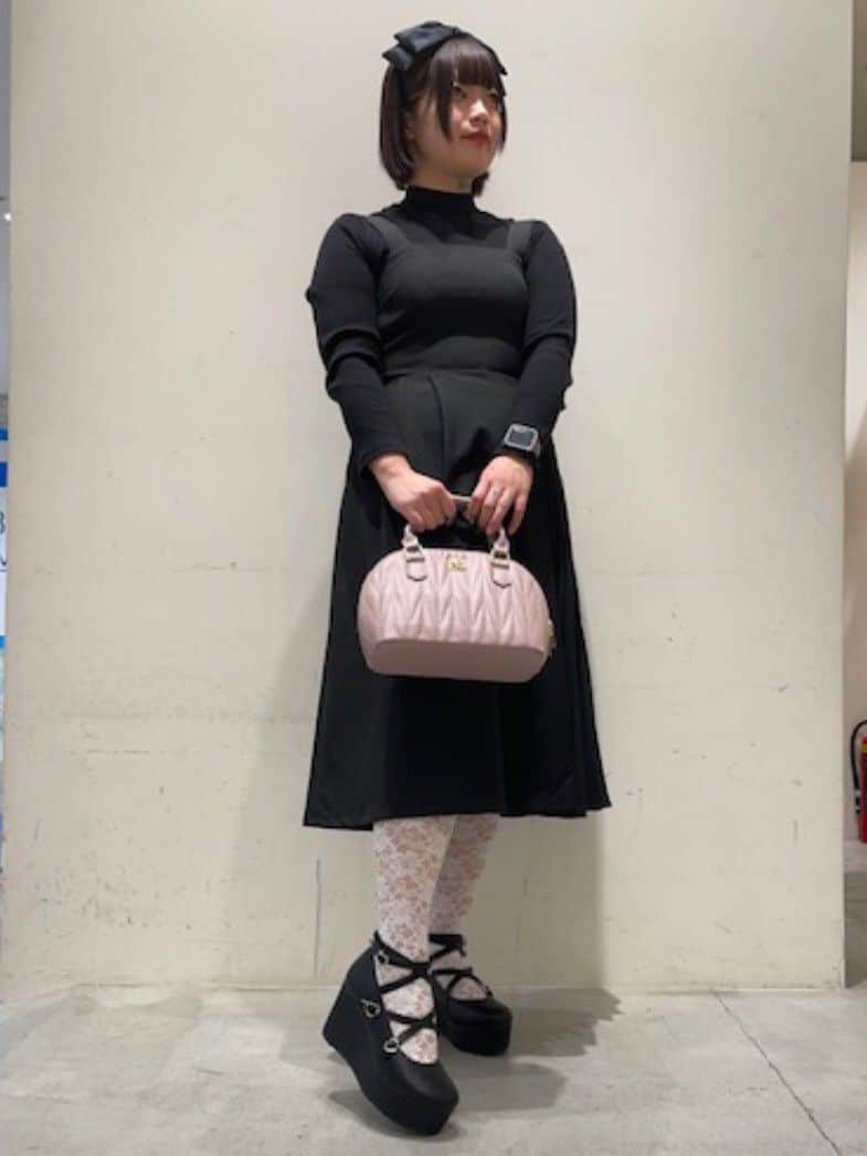 なぁてんさんの「ESPERANZA｜キルティング 2WAY ショルダーバッグ ボストン」を使ったコーディネート