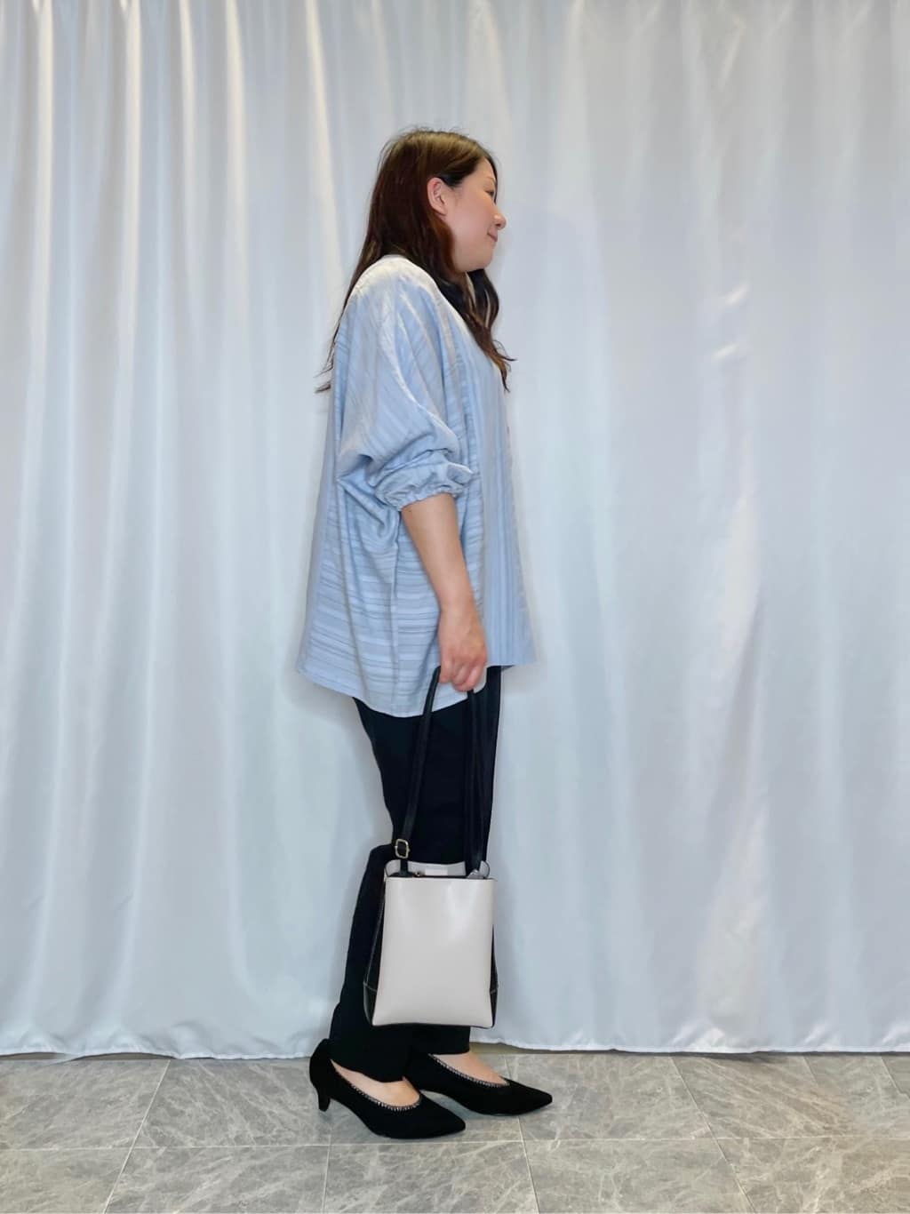 Ayaさんの「SHOO･LA･RUE｜【洗える/SS-3L】すっきりキレイにかっこよく 大人のテーパードパンツ」を使ったコーディネート