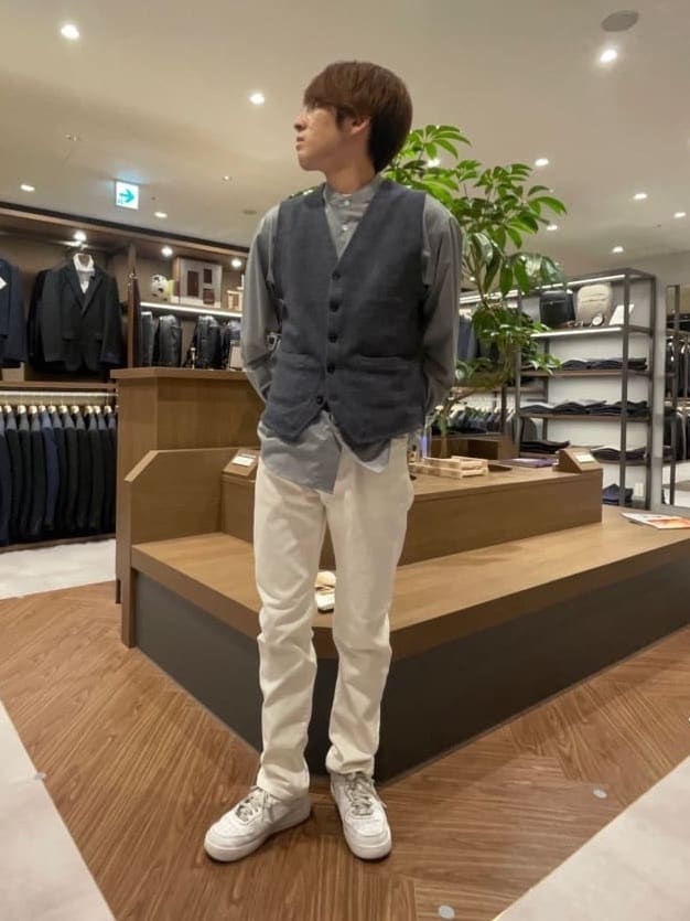 ゆうさんの「TAKEO KIKUCHI｜【Sサイズ～】ストレッチ デニム パンツ」を使ったコーディネート