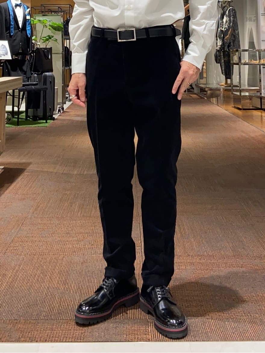 わいずみさんの「TAKEO KIKUCHI｜【Made in JAPAN】ブロード レギュラーカラー ドレスシャツ」を使ったコーディネート