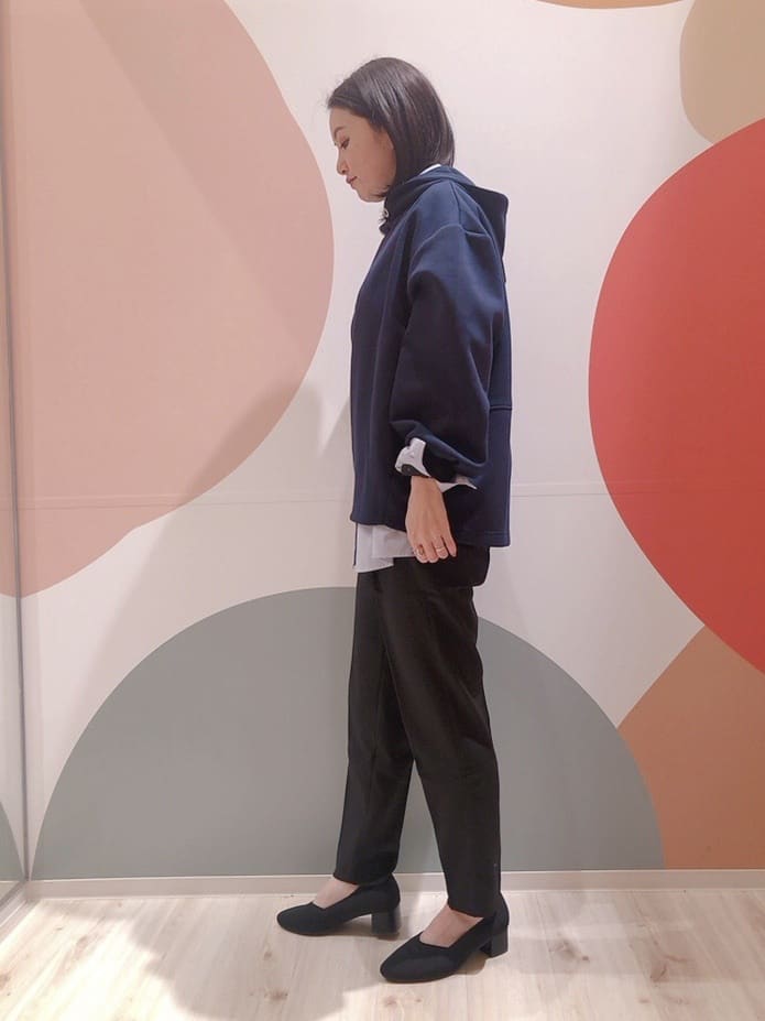 長女さんの「SHOO･LA･RUE｜【洗える/SS-3L】すっきりキレイにかっこよく 大人のテーパードパンツ」を使ったコーディネート