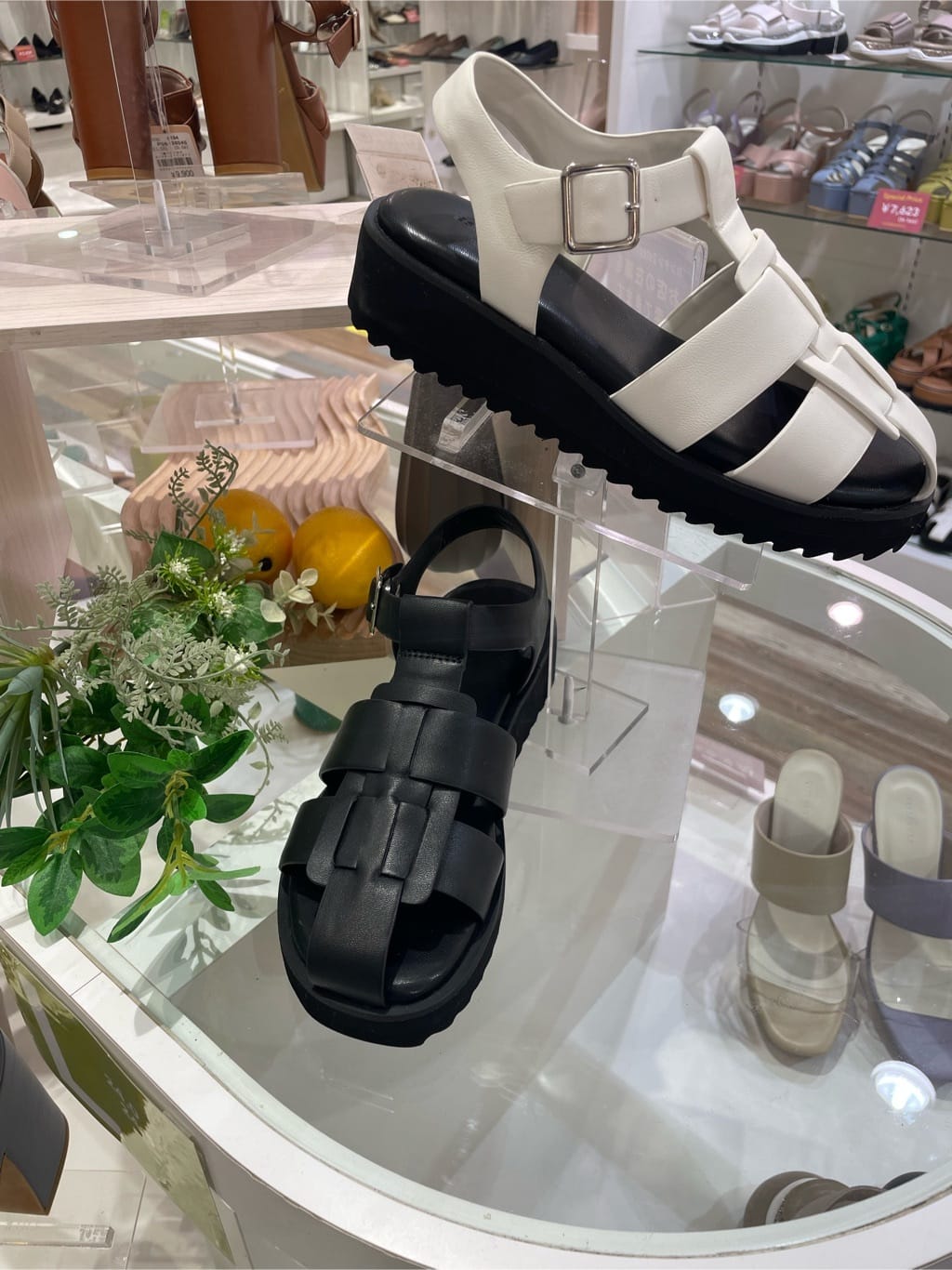 re__さんの「ESPERANZA｜横型ワンハンドル手提げ」を使ったコーディネート