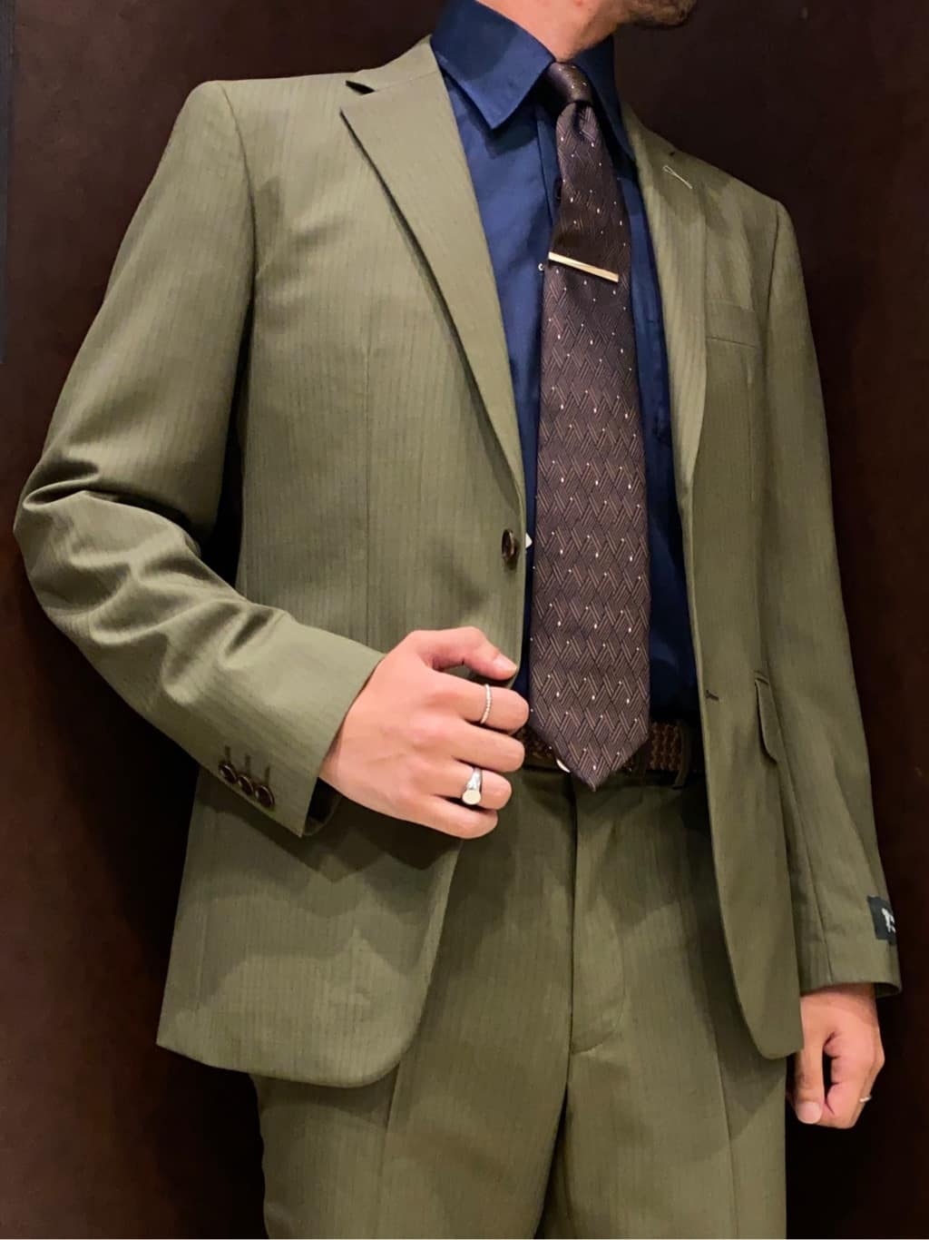 shuheiさんの「TAKEO KIKUCHI｜【Made in JAPAN】ブロード レギュラーカラー ドレスシャツ」を使ったコーディネート