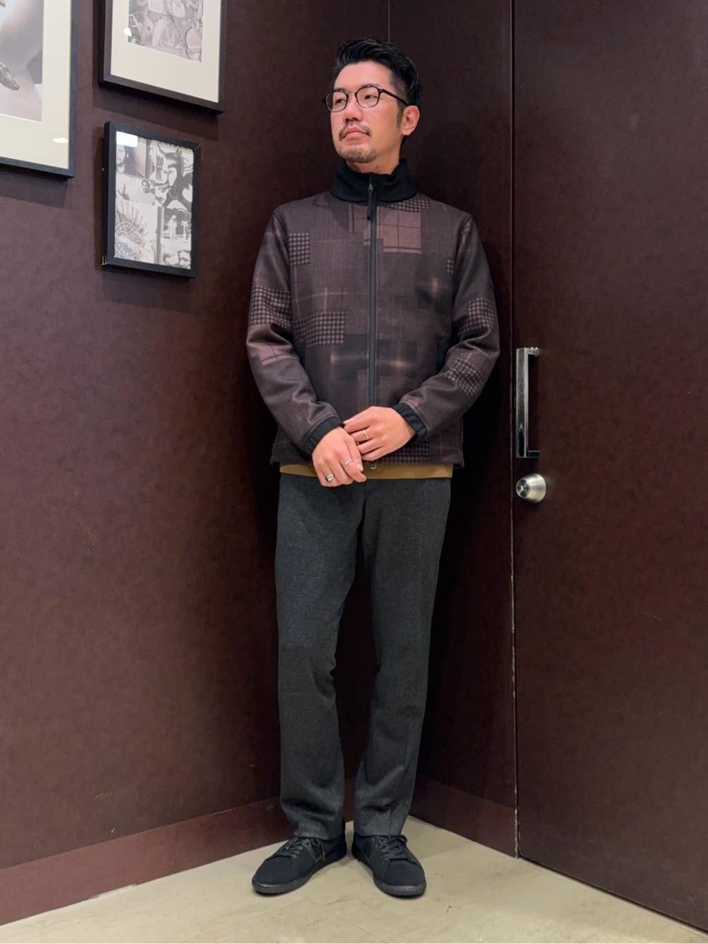 shuheiさんの「TAKEO KIKUCHI｜【Sサイズ～】メランジ ストレッチ ジャージー スラックス」を使ったコーディネート