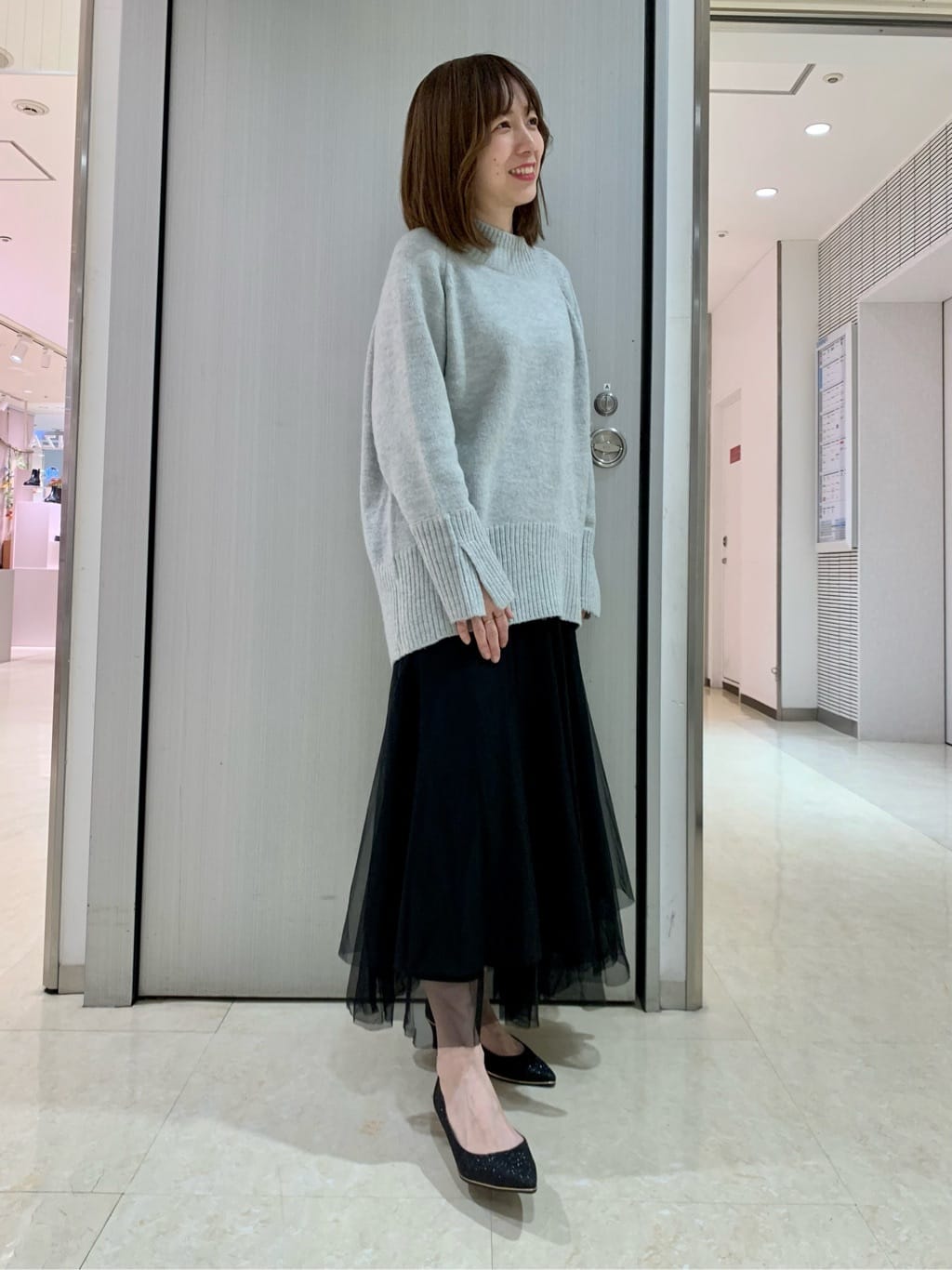 よぅさんの「ESPERANZA｜履きやすいパンプスヒール約5.5cm/グリッター」を使ったコーディネート
