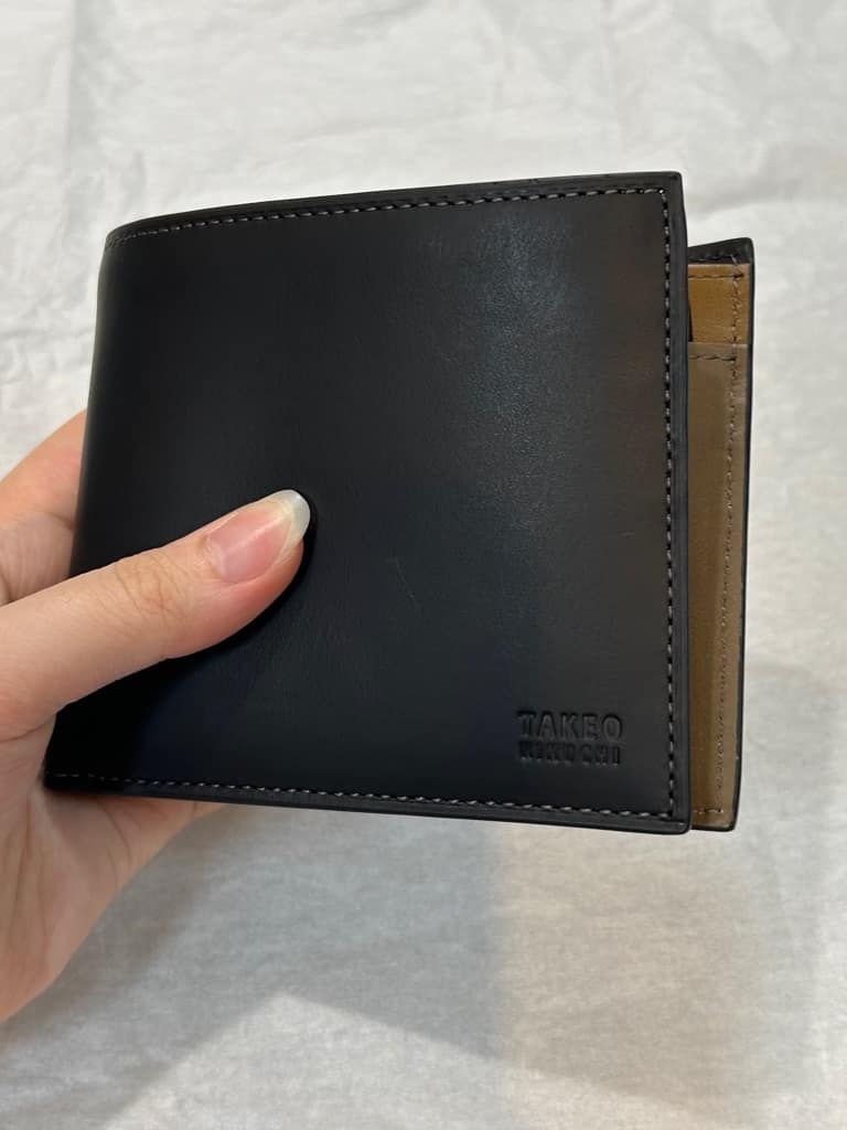 さりーちゃんさんの「TAKEO KIKUCHI｜アンティーク調レザー 2つ折り財布」を使ったコーディネート