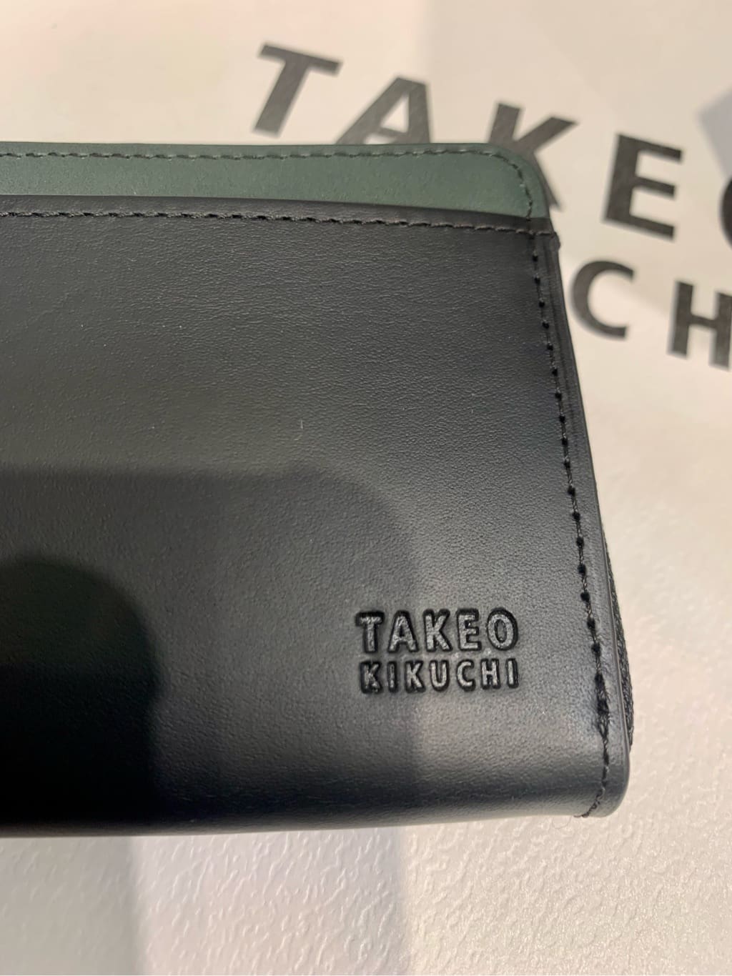 木村剛さんの「TAKEO KIKUCHI｜アンティーク調レザー コインケース」を使ったコーディネート