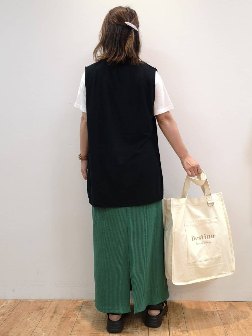 未都さんの「SHOO･LA･RUE｜」を使ったコーディネート