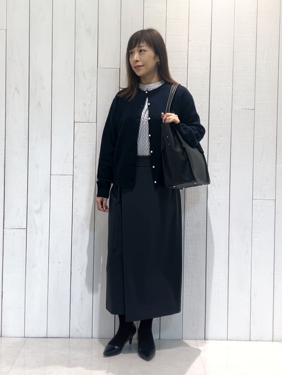 𝑹𝑶𝑴𝑰さんの「INDIVI｜」を使ったコーディネート