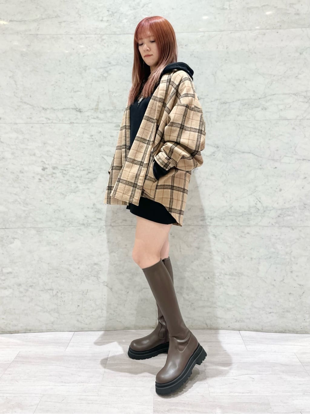 manamiさんの「ESPERANZA｜【晴雨兼用】トラックソールロングブーツ」を使ったコーディネート