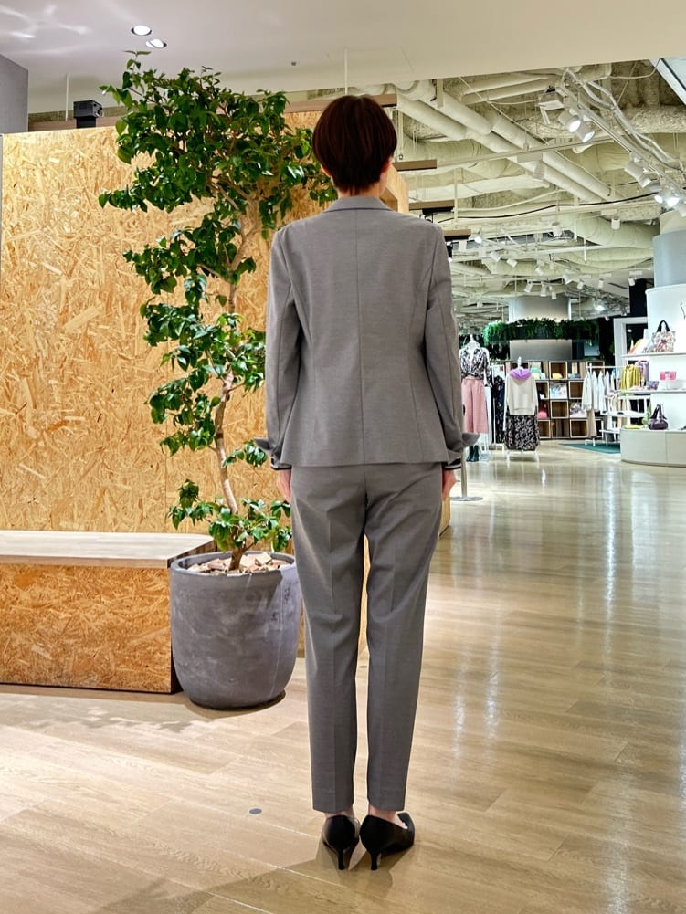 hosoiさんの「UNTITLED｜【日本製・本革】Comfit Dresser Pumps（コンフィットドレッサーパンプス）」を使ったコーディネート