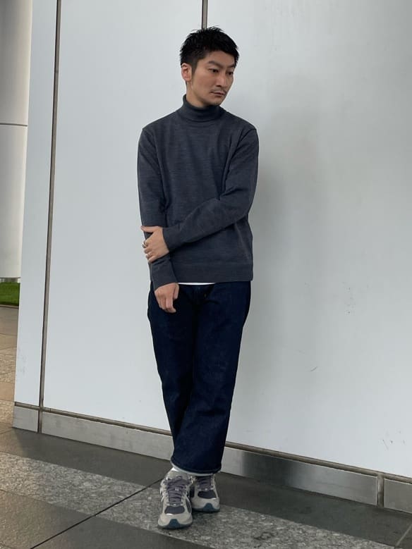 加藤裕樹さんの「TAKEO KIKUCHI｜【ウールカシミヤブレンド】ビーバー調 スタンドカラー コート」を使ったコーディネート