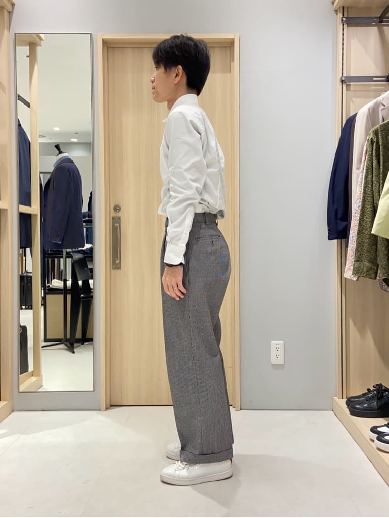 わいずみさんの「TAKEO KIKUCHI｜【Made in JAPAN】ブロード レギュラーカラー ドレスシャツ」を使ったコーディネート