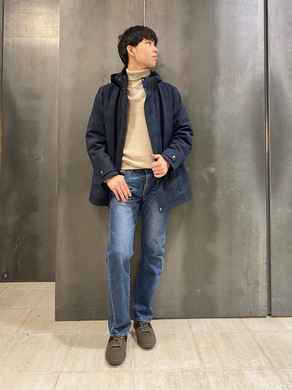 shoumaさんの「TAKEO KIKUCHI｜【全7サイズ&times;8色展開！】トップマルチヘリンボン パンツ」を使ったコーディネート