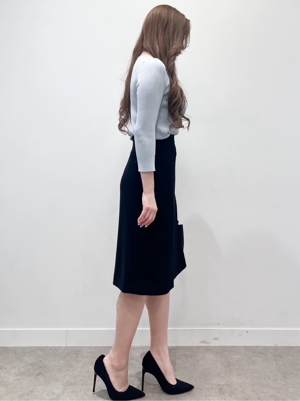エリカさんの「COUP DE CHANCE｜【洗える】上品に華やぐラメニット」を使ったコーディネート
