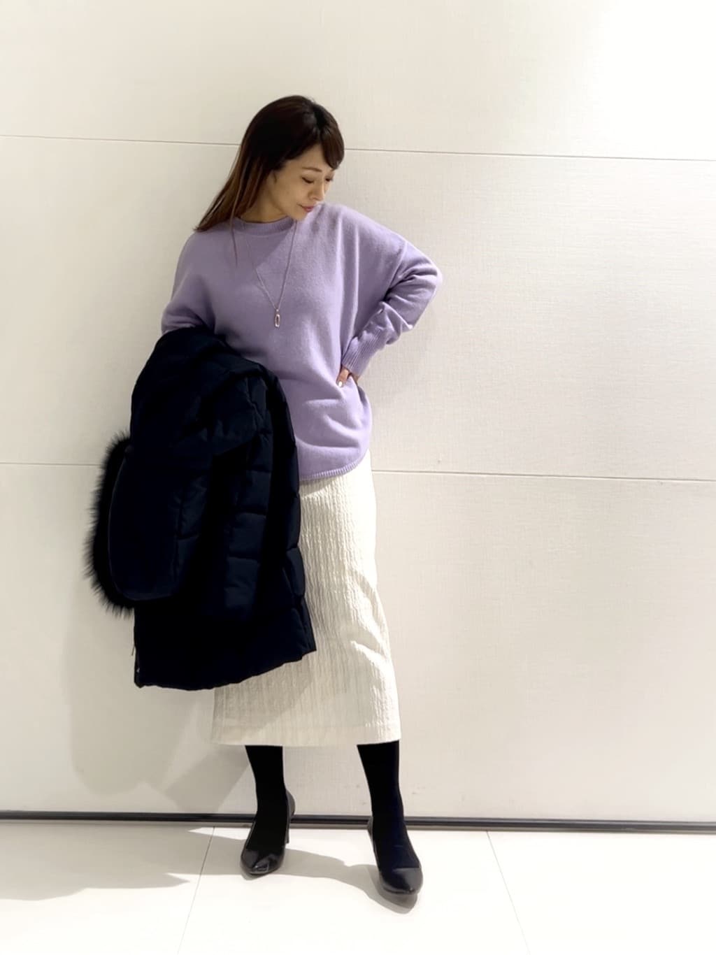 𝑹𝑶𝑴𝑰さんの「INDIVI｜」を使ったコーディネート