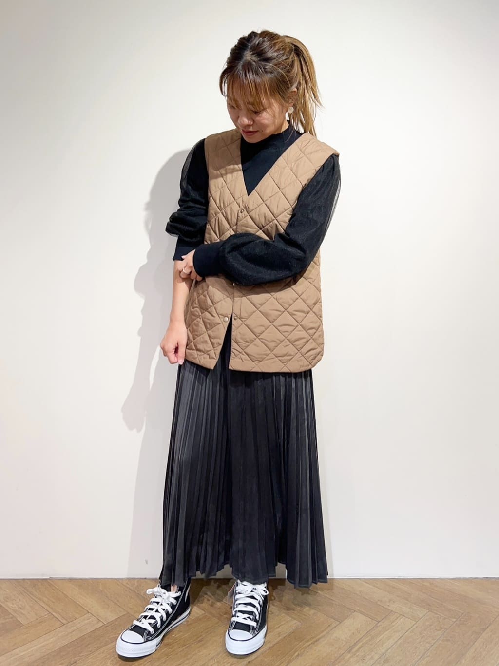 meeさんの「OPAQUE.CLIP｜CONVERSE キャンバス オールスター HI」を使ったコーディネート