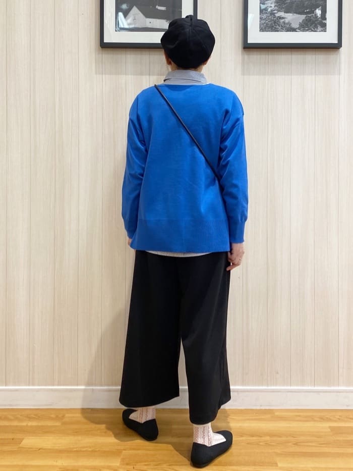 natsuさんの「SHOO･LA･RUE｜【通勤/デイリー/セットアップ可】マルチに使える カットジョーゼット ワイドパンツ」を使ったコーディネート