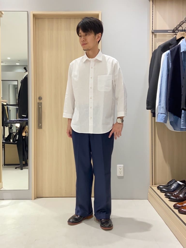 わいずみさんの「TAKEO KIKUCHI｜【抗菌防臭】COOL DOTS（R）ドビープリント ジャケット」を使ったコーディネート