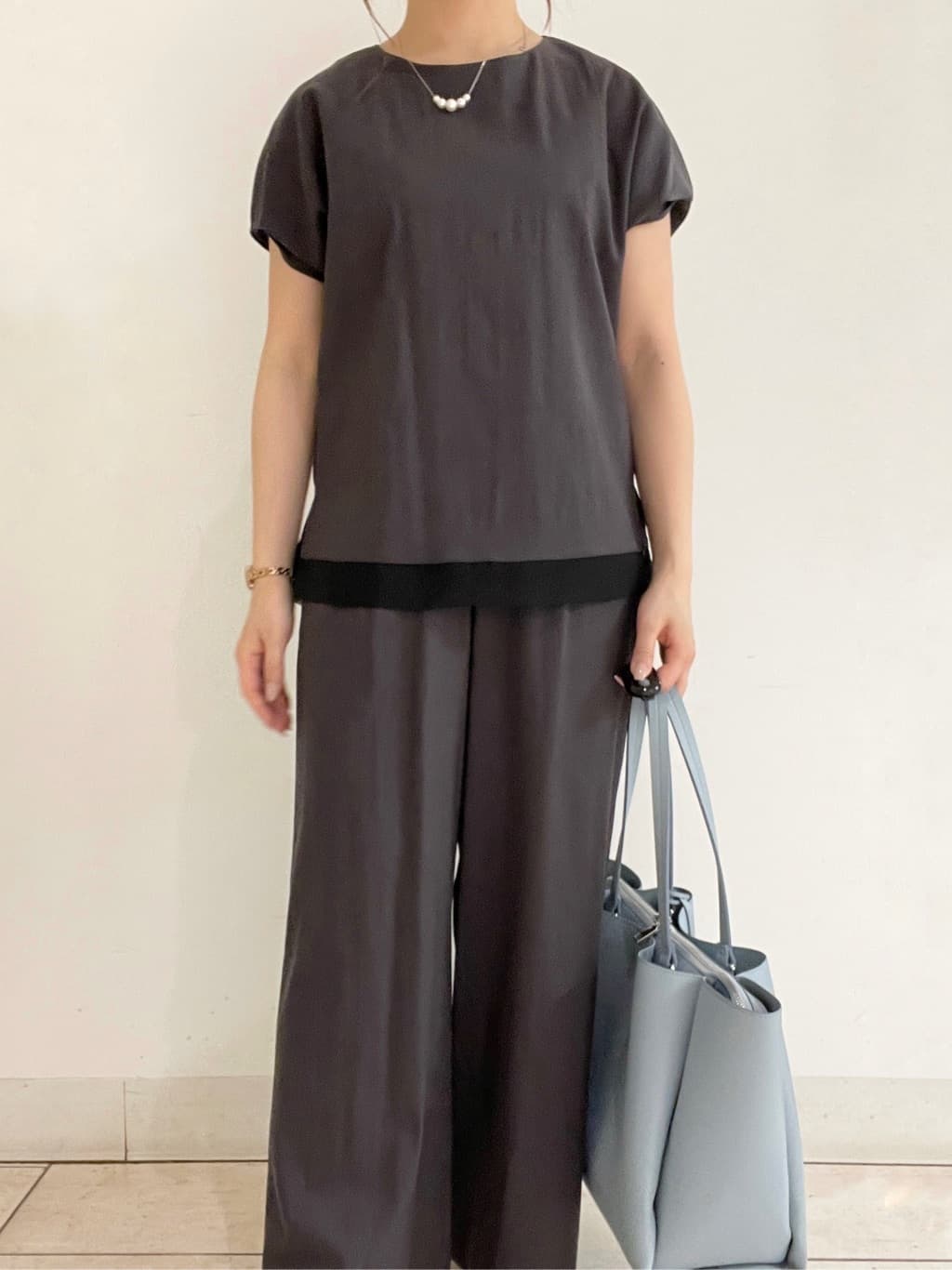kahoさんの「INDIVI｜【セレモニーにおすすめ！】パール調トップネックレス」を使ったコーディネート