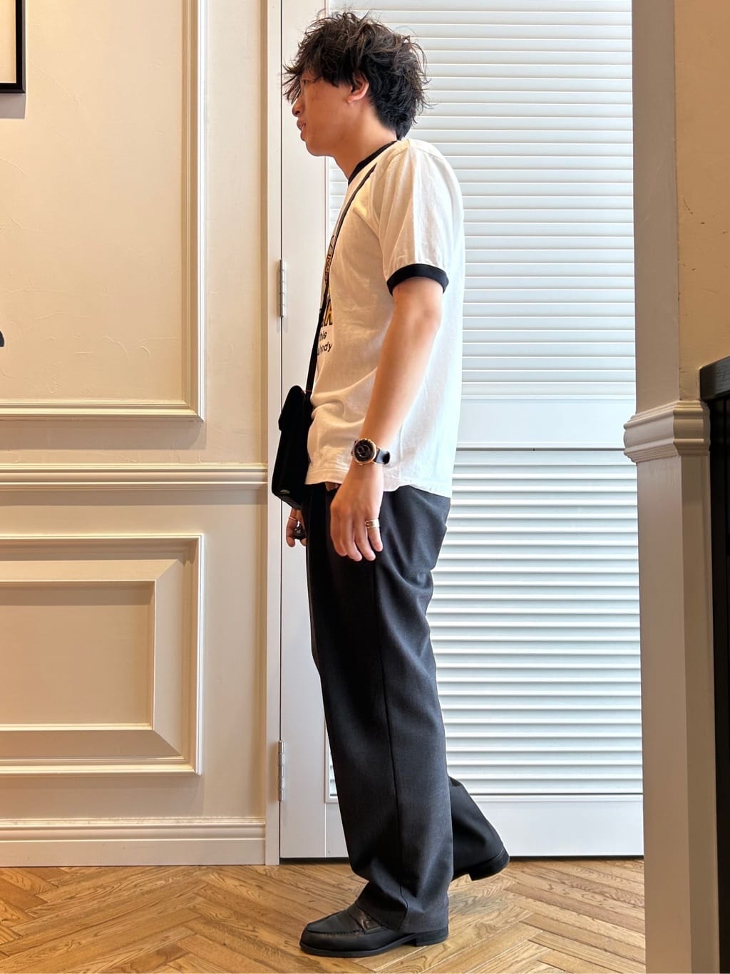 須田　慎二郎さんの「DRESSTERIOR｜【撥水加工/Safari5月号掲載】ローファー」を使ったコーディネート