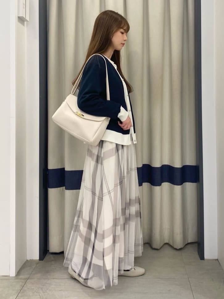 ainaさんの「grove｜」を使ったコーディネート