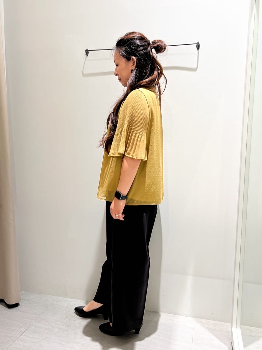 sachiさんの「grove｜【ふわっと心地よい足入れ】やわここち(R)Vカットパンプス」を使ったコーディネート