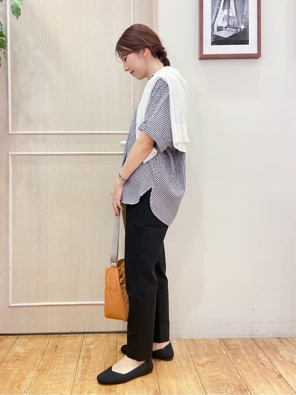 なみさんの「SHOO･LA･RUE｜【SS-3L/無理せずスリム】 ぐんぐん伸びる イージーテーパードパンツ」を使ったコーディネート