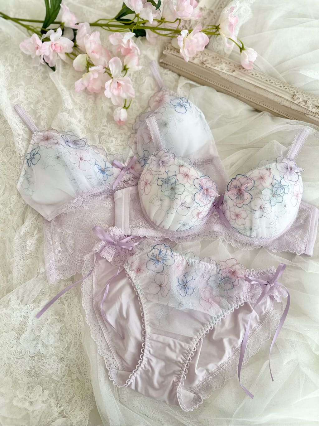 misakiさんの「Risa Magli｜フィオラ ブラジャー」を使ったコーディネート