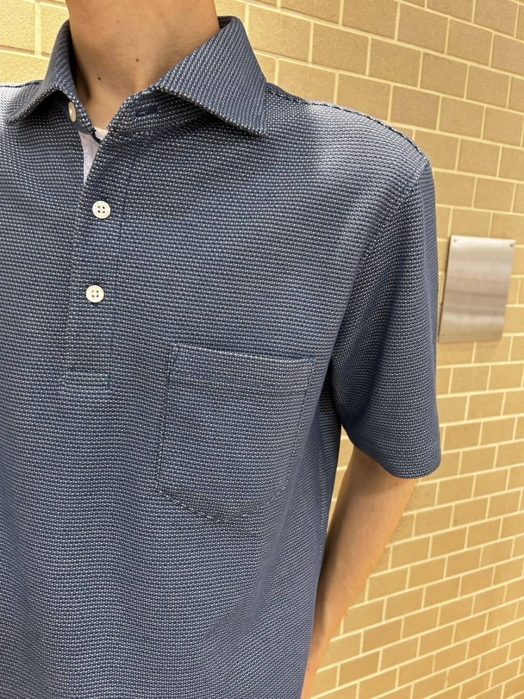 カニぞうさんの「TAKEO KIKUCHI｜【抗菌防臭／9色5サイズ展開】ハニカムメランジ ポロシャツ」を使ったコーディネート