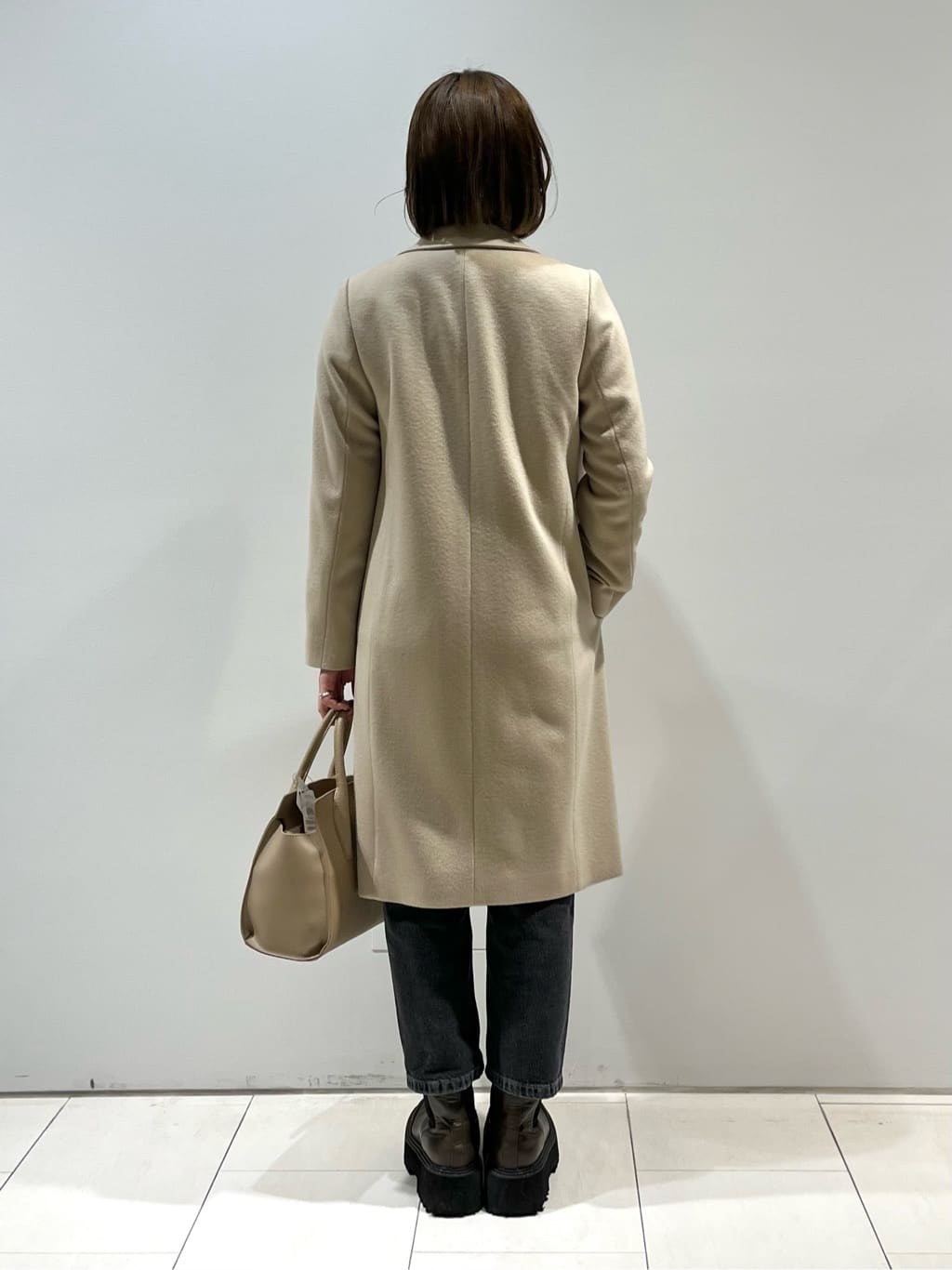 KAOさんの「INDIVI｜【定番人気！/名品コート/日本製】ウール100%チェスターコート」を使ったコーディネート
