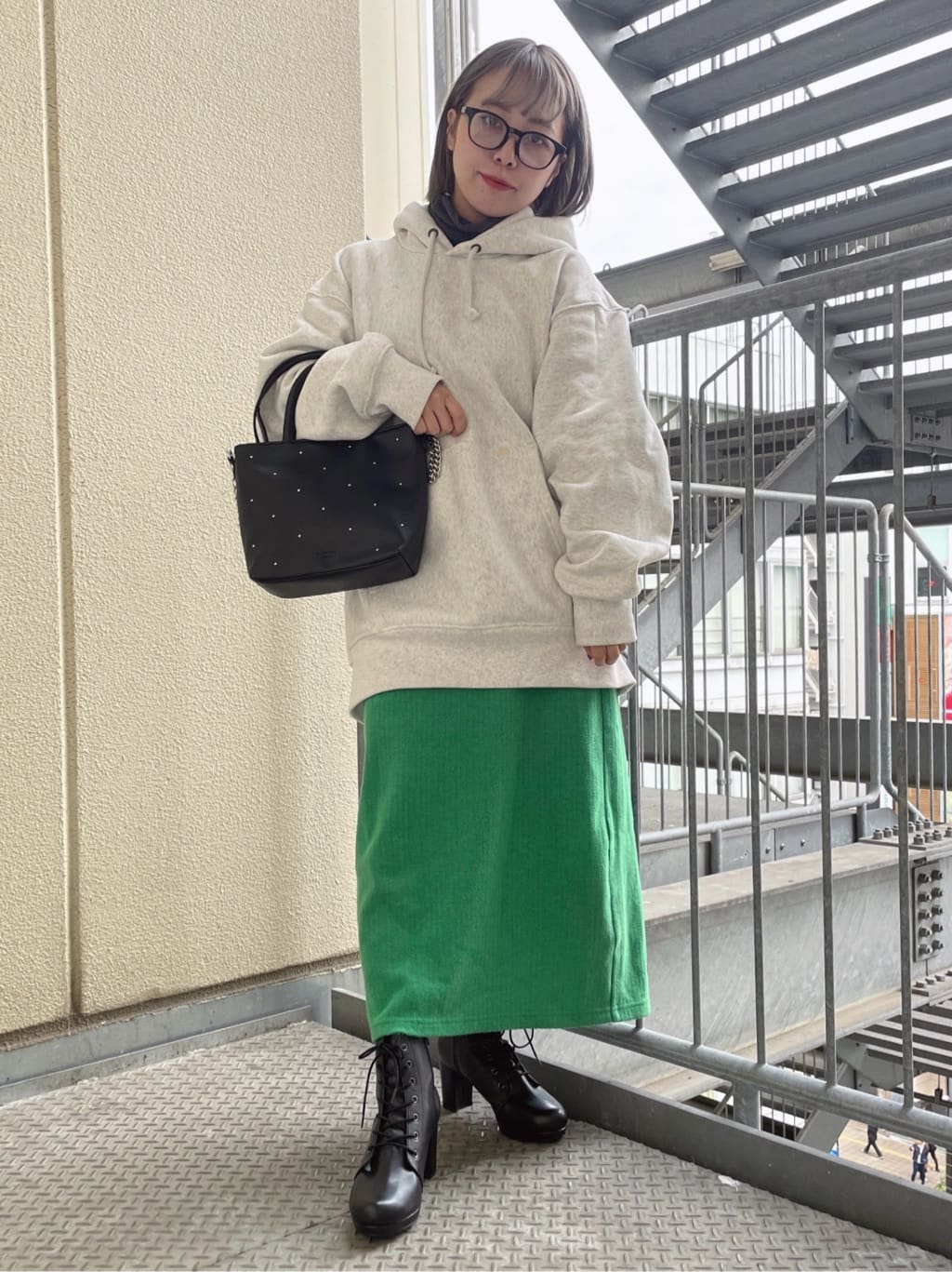 re__さんの「ESPERANZA｜アーモンドトゥレースアップ厚底ショートブーツ」を使ったコーディネート