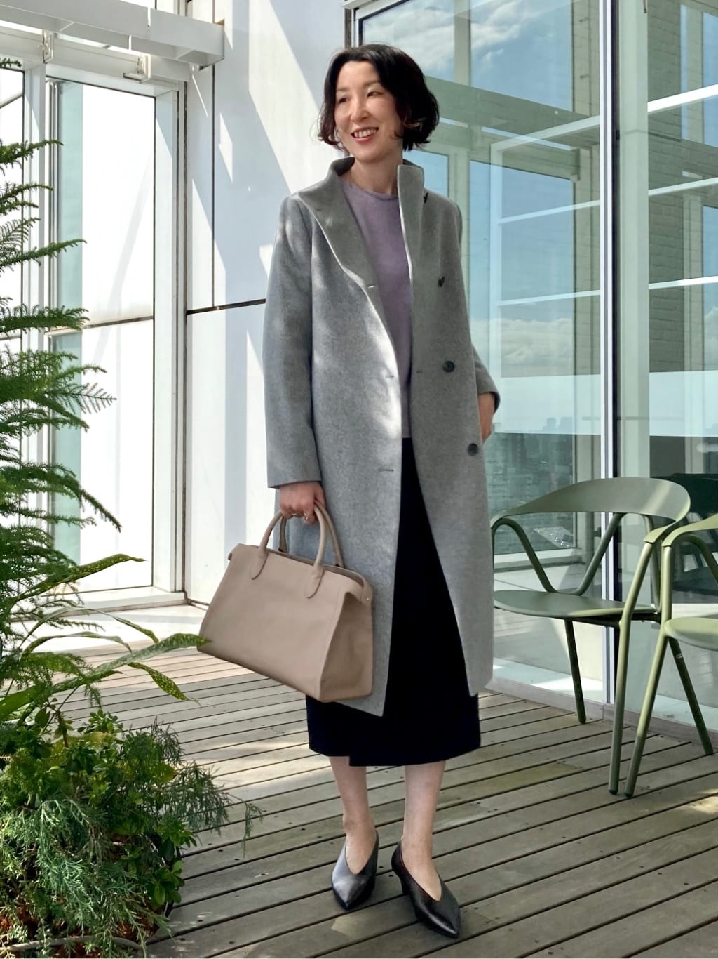 yuriさんの「INDIVI｜【定番人気！/名品コート/日本製】ウール100%チェスターコート」を使ったコーディネート