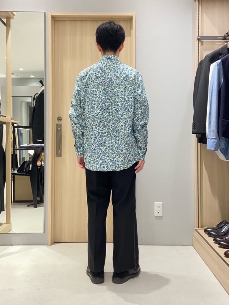 わいずみさんの「TAKEO KIKUCHI｜【抗菌防臭／5サイズ展開】ハイゲージポンチ Tシャツ」を使ったコーディネート