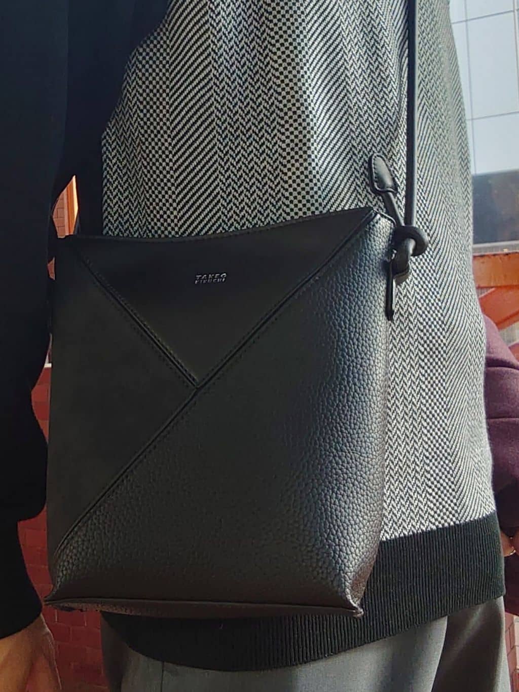 かしげるさんの「TAKEO KIKUCHI｜【DOWN FABRIC】ダウンファブリック スタンドカラーブルゾン」を使ったコーディネート
