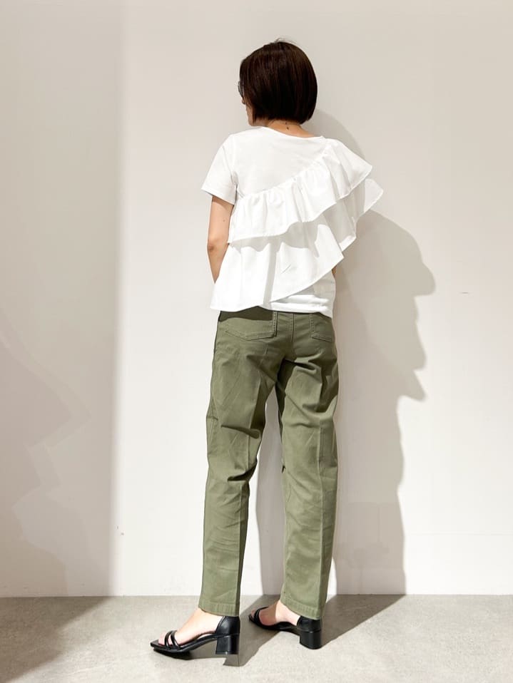 NAKAさんの「OPAQUE.CLIP｜オーガニックコットン混 ベイカーパンツ」を使ったコーディネート