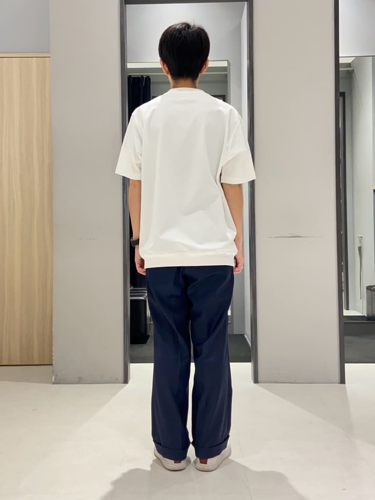 わいずみさんの「TAKEO KIKUCHI｜【抗菌防臭／5サイズ展開】ハイゲージポンチ Tシャツ」を使ったコーディネート