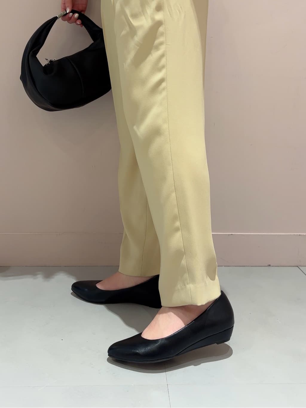 RINAさんの「ESPERANZA｜横型ワンハンドル手提げ」を使ったコーディネート