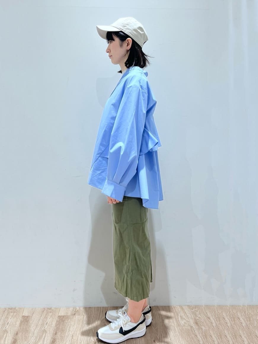 momokoさんの「OPAQUE.CLIP｜オーガニックコットン混 ベイカースカート【洗濯機洗い可／ストレッチ】」を使ったコーディネート